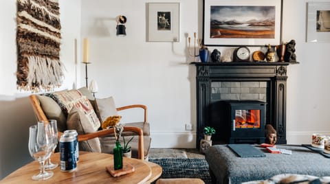 The Riverside Cottage Cabin in England