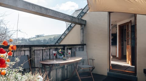 Hidey Hole Apartment in Wales