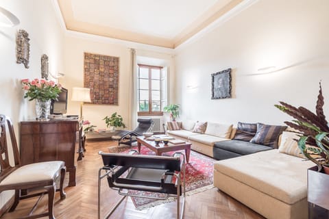 Palace on the Piazza Apartment in Florence