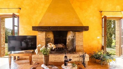 Texture Like Sun Apartment in Umbria