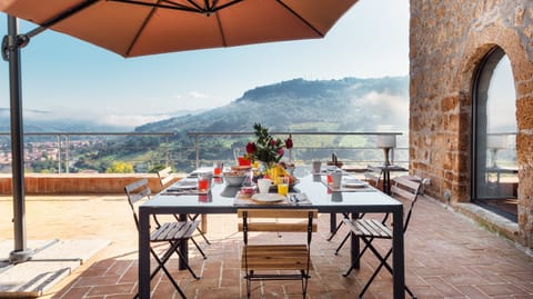 On A Wing & Prayer Apartment in Orvieto