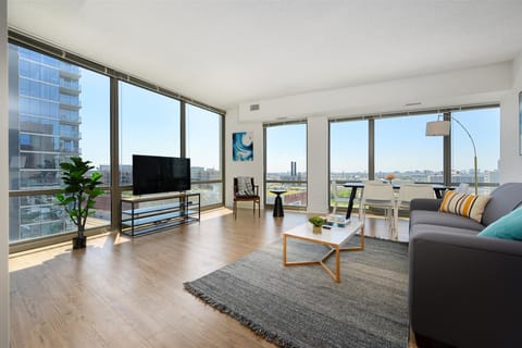 Running Loops Apartment in South Loop