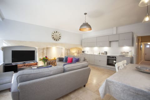 The Cook’s Alcoves Apartment in Bath