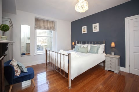 The Cook’s Alcoves Apartment in Bath