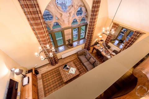 Whiskey Over Wine Apartment in Fort Augustus