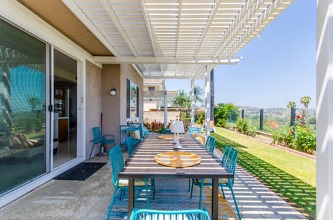 Aqua Light Apartment in Rowland Heights