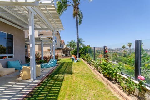 Aqua Light Apartment in Rowland Heights