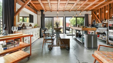 Ocean Light Apartment in Cambria