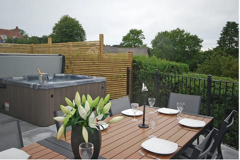 Coastal Nest Apartment in Saundersfoot