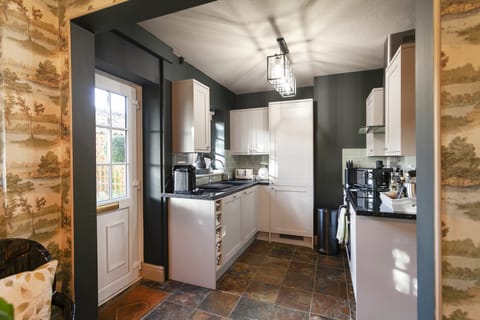 Lady’s Mantle House in South Kesteven District