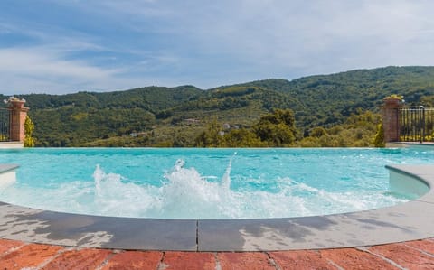 Lady Madonna Apartment in Emilia-Romagna