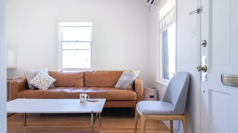 Willow Hill Apartment in Echo Park