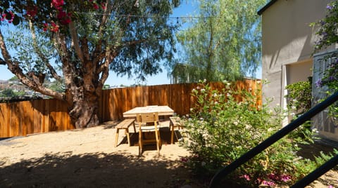 Willow Hill Apartment in Echo Park