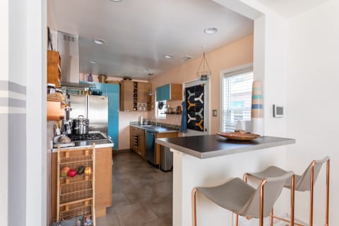 Bohemian Groove Apartment in Compton