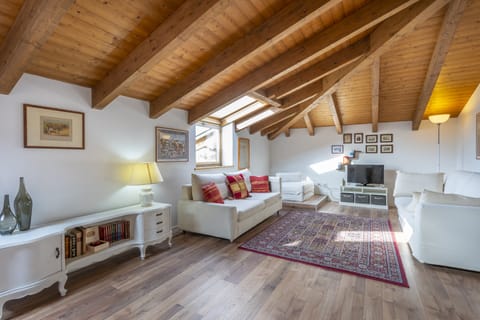 Lily & Violet Apartment in Friuli-Venezia Giulia