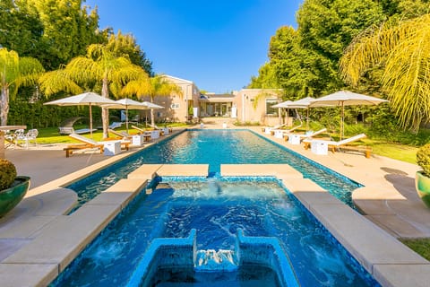 Sunset Glam Apartment in Beverly Hills