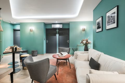 Play To The Gallery Apartment in Paris