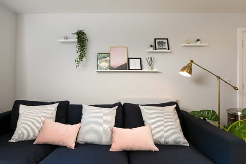 The Vineleaf Apartment in Reading