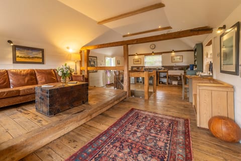 Sparkle & Oak Cabin in Babergh District