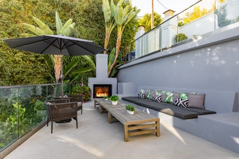 Sunset Songbird Apartment in West Hollywood