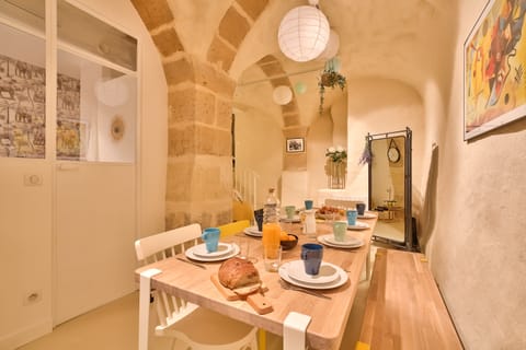 Arche de Pierre Apartment in Paris