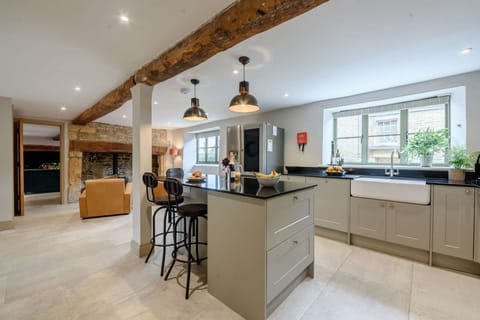 Apples & Oak Apartment in West Oxfordshire District