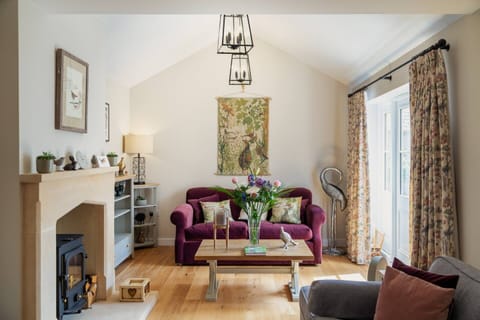 The Robins & The Roses Cabin in Stow-on-the-Wold