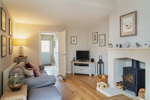 The Robins & The Roses Cabin in Stow-on-the-Wold