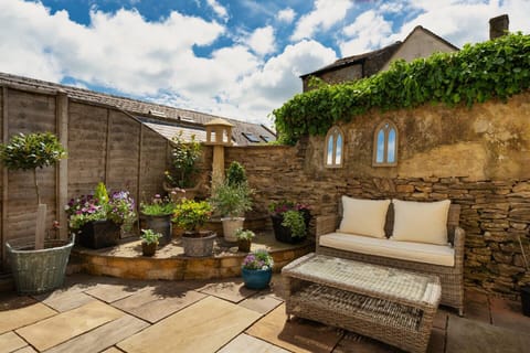 The Robins & The Roses Cabin in Stow-on-the-Wold