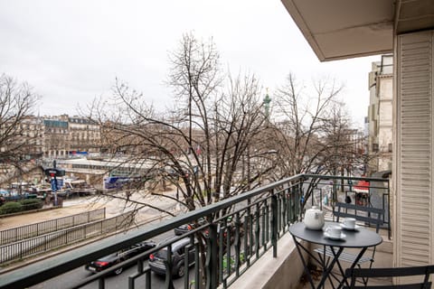 Roméo Et Juliette Apartment in Paris
