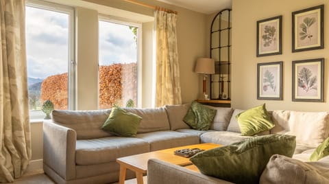 The Ribbon Lake Apartment in England