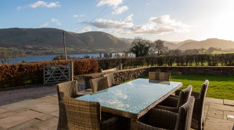 Grass of Parnassus Apartment in England