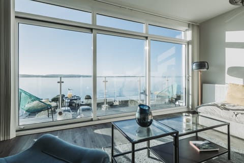 When Doves Fly Apartment in Aberdyfi