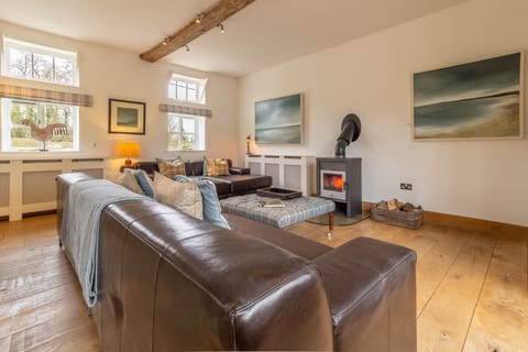 Timber & Coach Apartment in Babergh District