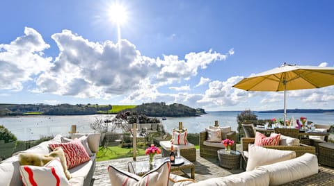 A Slice of Hevva Cake Apartment in England