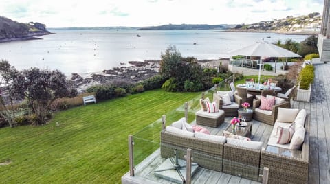 A Slice of Hevva Cake Apartment in England