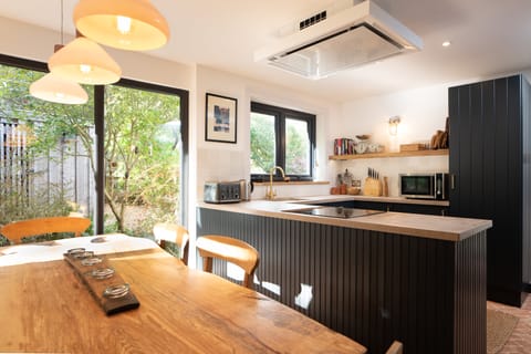 Lochside Hideaway Apartment in Scotland