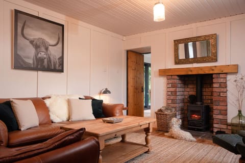 Lochside Hideaway Apartment in Scotland