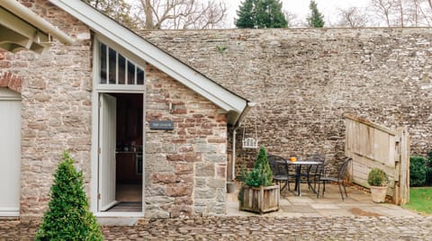 The Gatekeeper Apartment in Llanfrynach