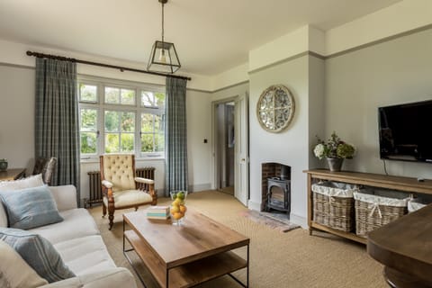 Garden Watch Apartment in East Dorset District