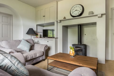 Garden Watch Apartment in East Dorset District