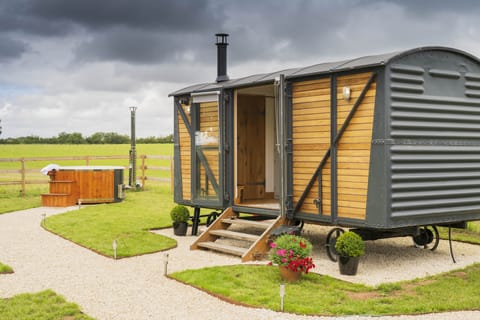Oxford Down Flock Apartment in South Oxfordshire District