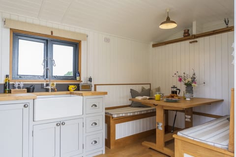 Oxford Down Flock Apartment in South Oxfordshire District