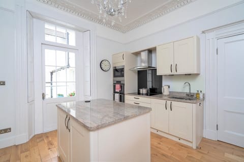 Regency Era Apartment in Cheltenham