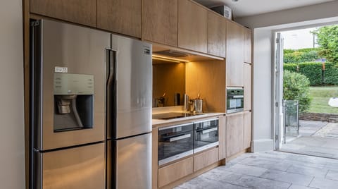 Seafoam Symphony Apartment in Salcombe