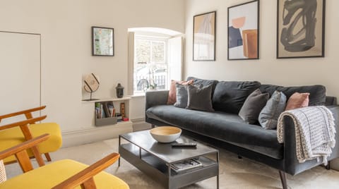 Georgian Elegance Apartment in Clitheroe