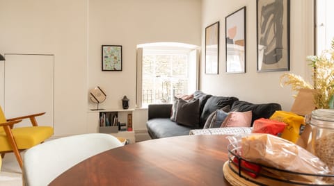 Georgian Elegance Apartment in Clitheroe