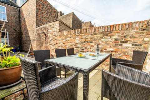 Tristram Shandy Apartment in York