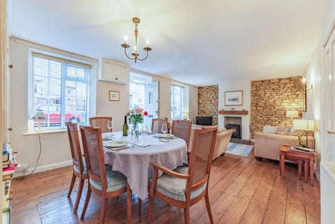 Clear Honey Apartment in Chipping Norton