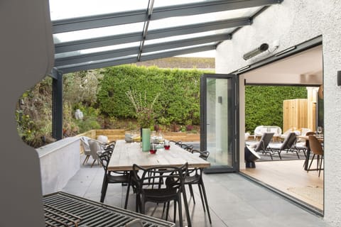 Sea Salt Curls Apartment in England